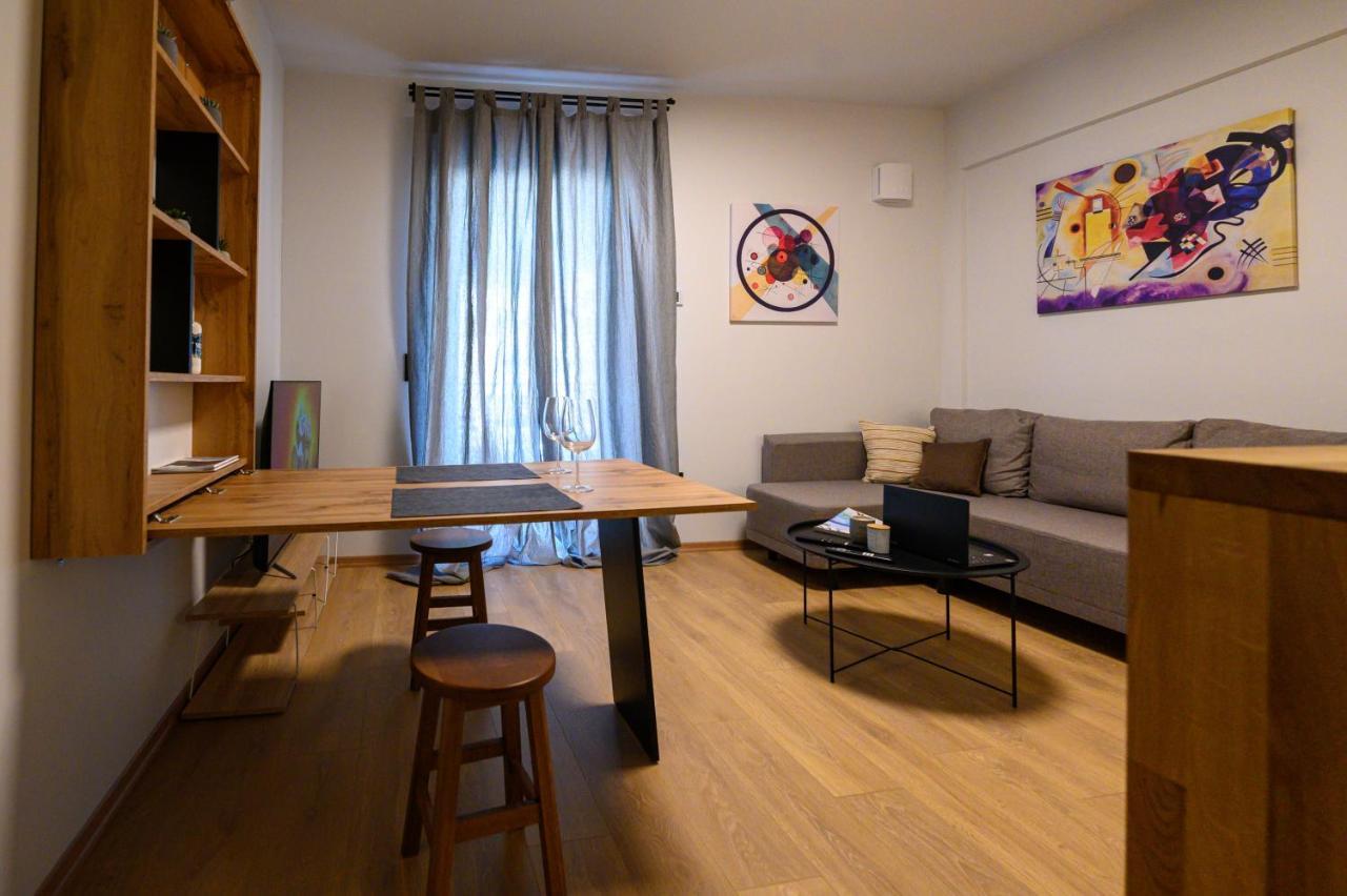 Plato 42 Apartment Kalamata Exterior foto